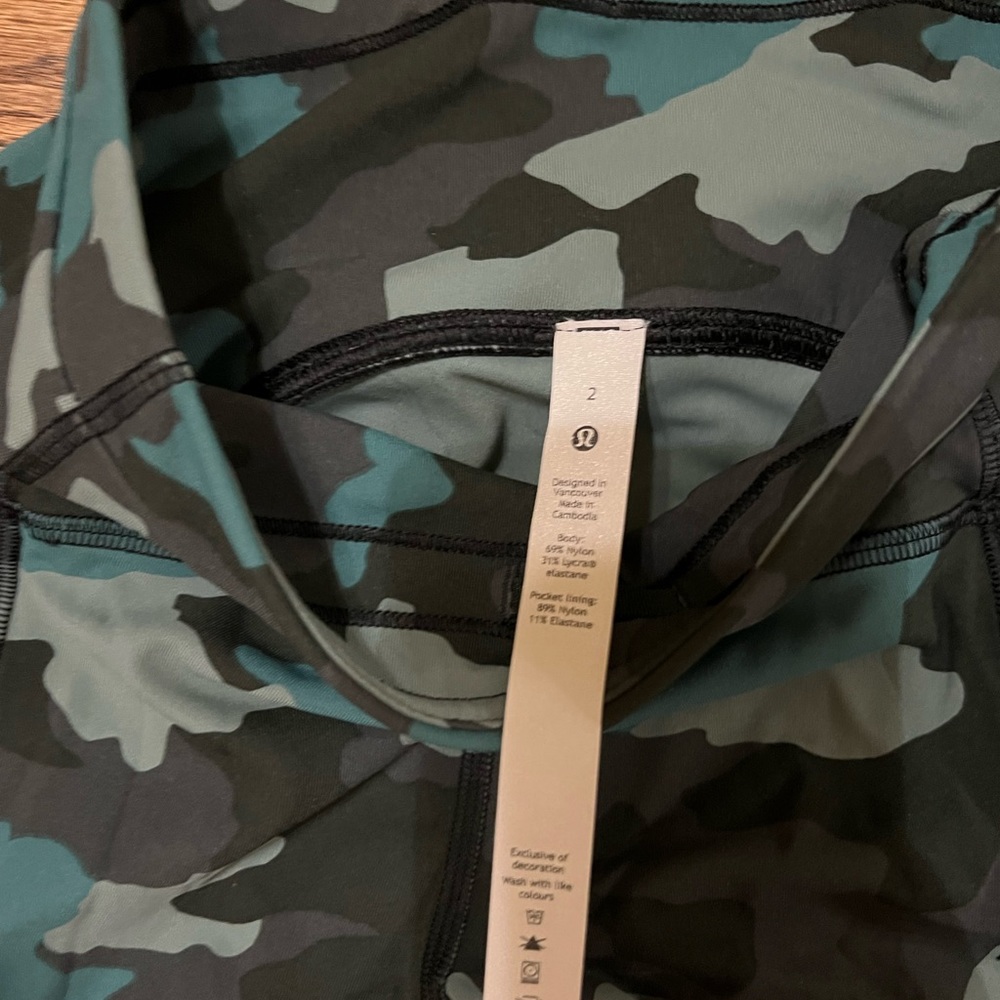 25” lululemon leggings camo